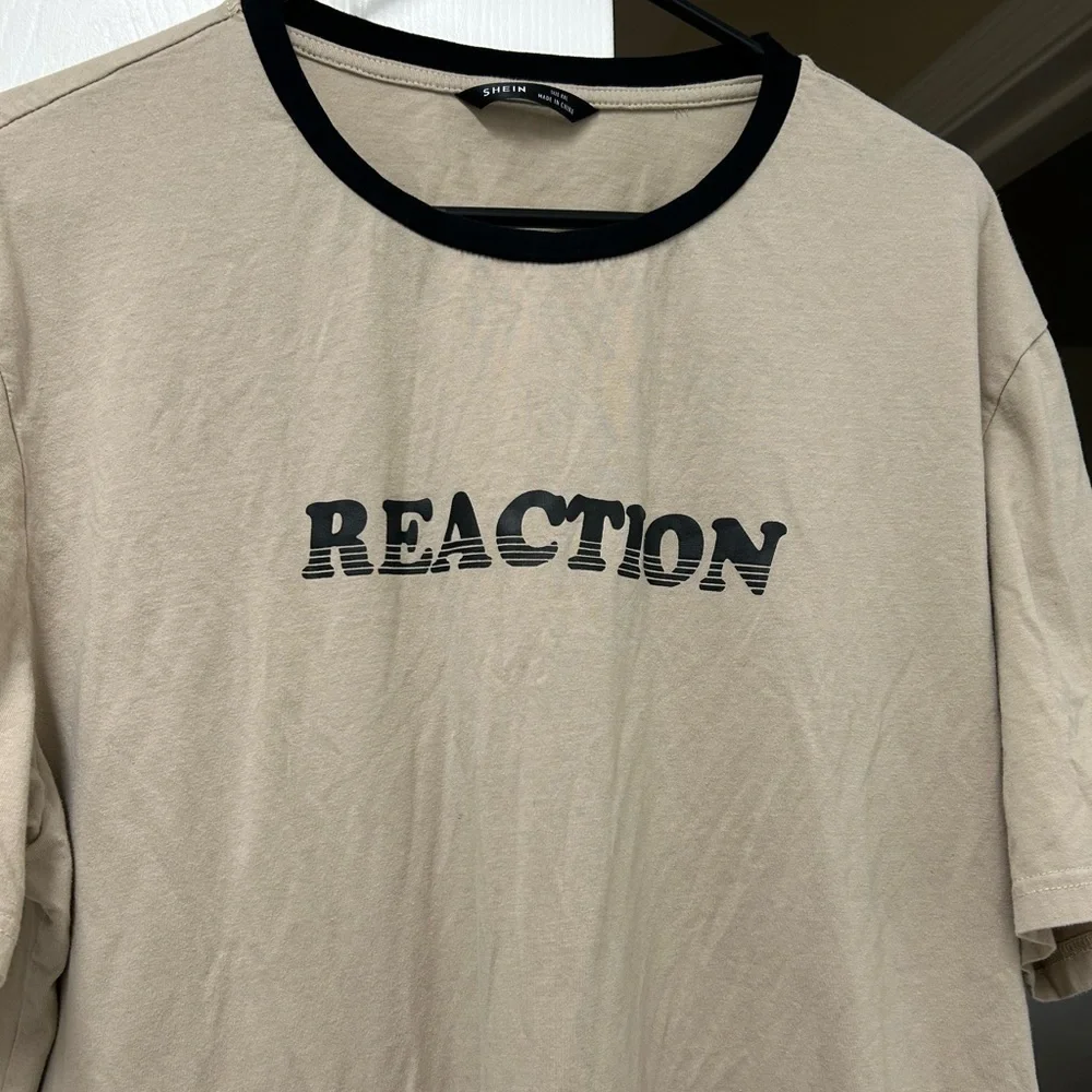 SHEIN Beige Reaction Tee with Black Trim, Size XXL